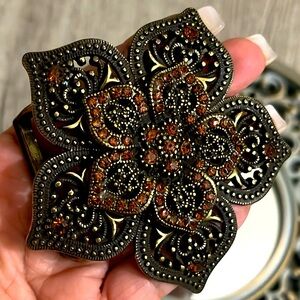 Vintage Rose Buckle